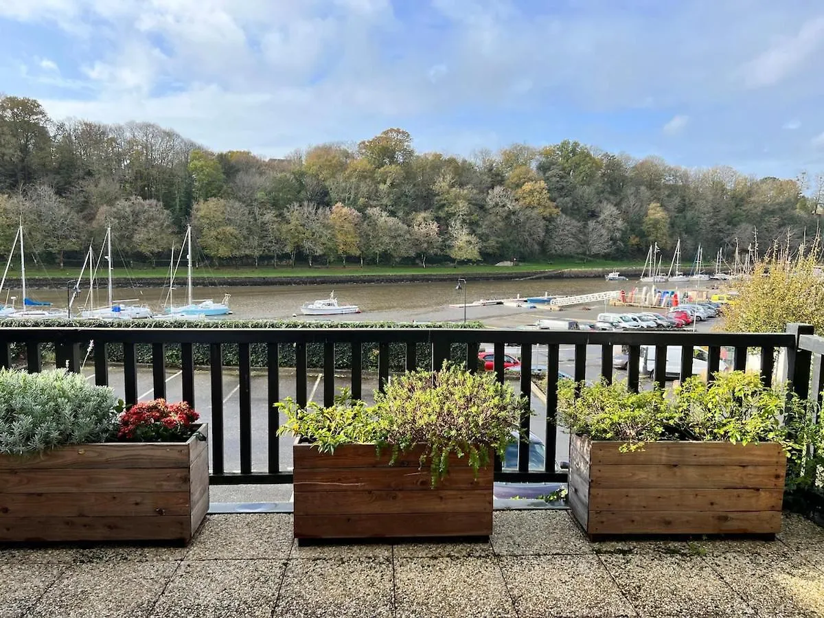 Paisible Appartement Avec Vue St Goustan Auray 0*,  France
